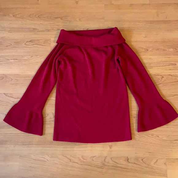 Max Edition Sweater - Picture 1 of 7